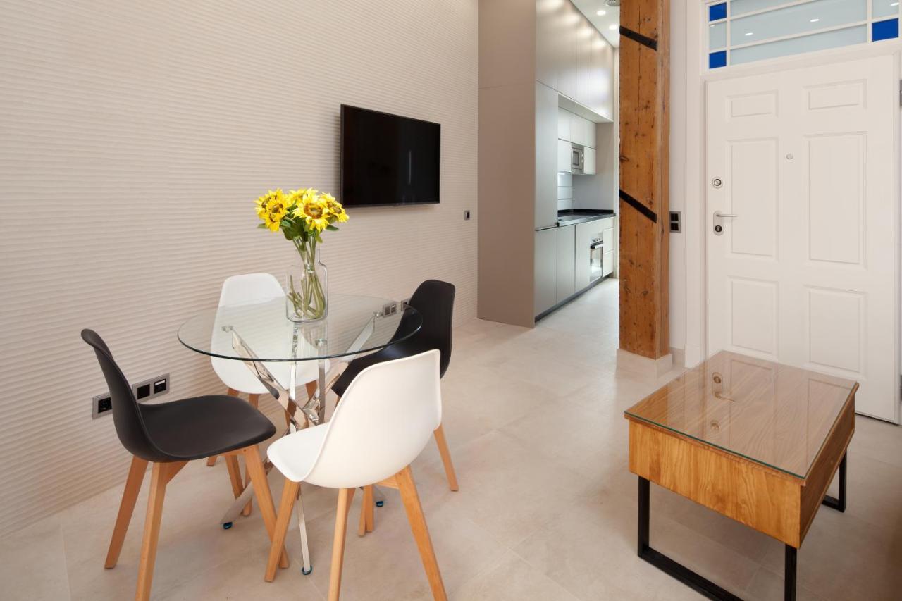 Inmalaga Santos Suites 1 מראה חיצוני תמונה