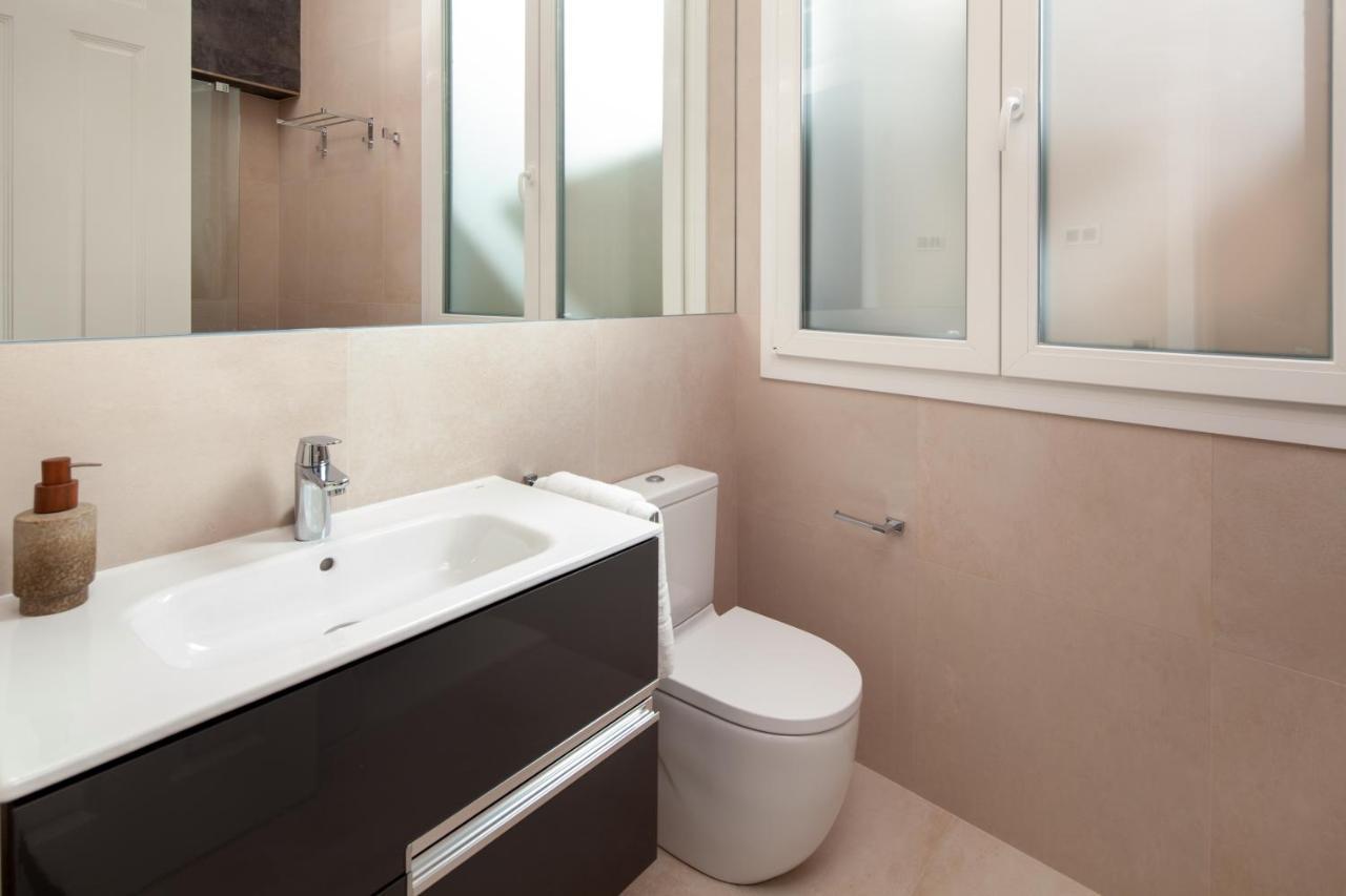 Inmalaga Santos Suites 1 מראה חיצוני תמונה